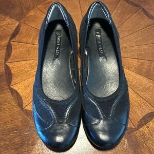 Nine West Neel slip on cushioned casual dress slip on shoe. 8 M